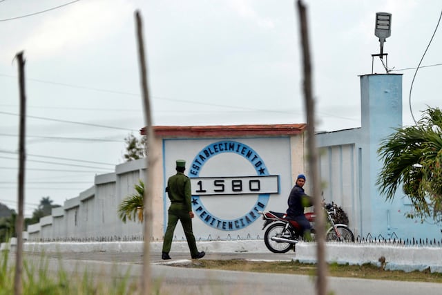 ONG reporta 79 violaciones de derechos y 4 muertes en cárceles de Cuba en septiembre