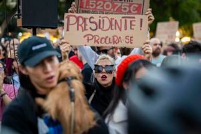 El movimiento por la vivienda en Portugal aboga por una huelga general junto a España
