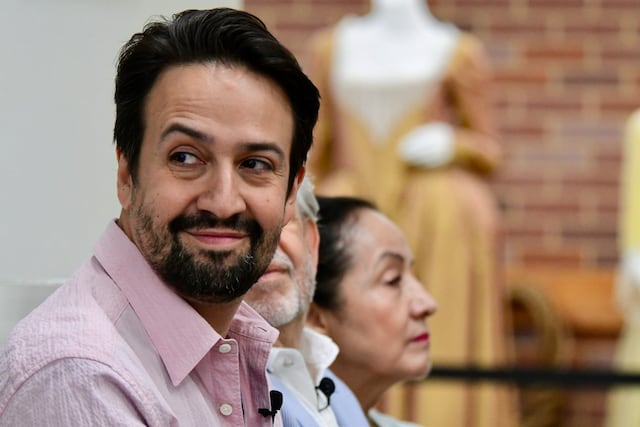 Lin-Manuel Miranda sorprende al público de Buena Vista Social Club en Puerto Rico