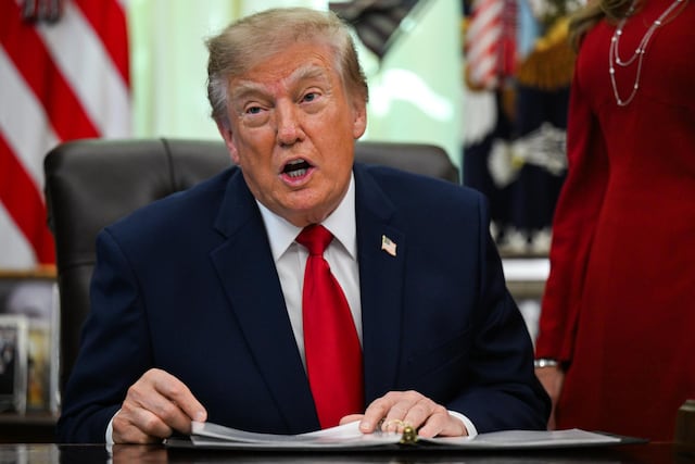 Trump: “ha llegado el momento de que Ucrania tenga un nuevo presidente”