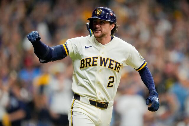 Milwaukee toma ventaja sobre Dodgers y Cleveland vence a Tampa Bay