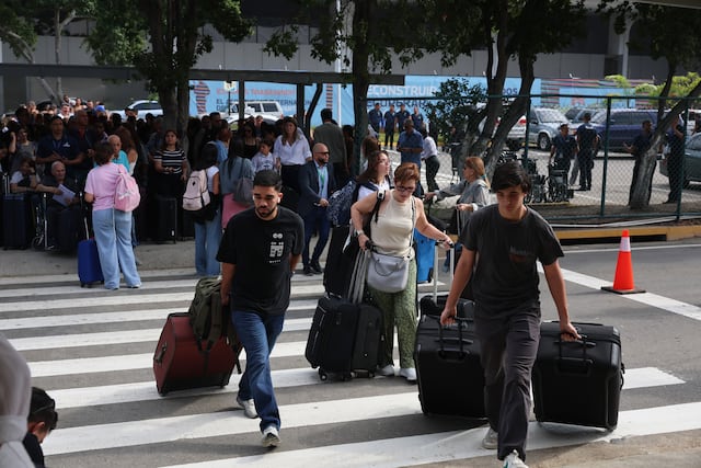 Venezuela espera reabrir parcialmente su principal aeropuerto en 2027