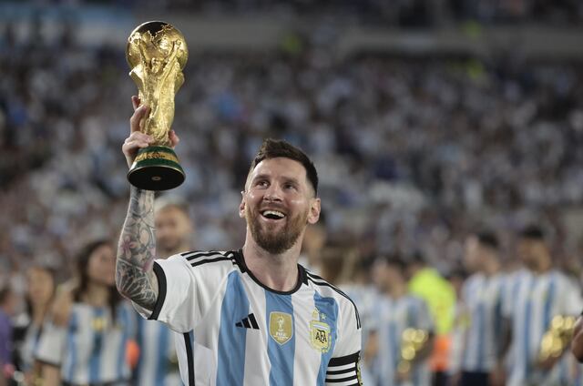 Leo Messi llega a Argentina para su despedida de la selección