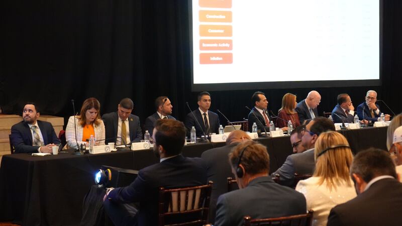 Junta insiste en incumplimientos presupuestarios mientras extiende el proceso fiscal del 2027