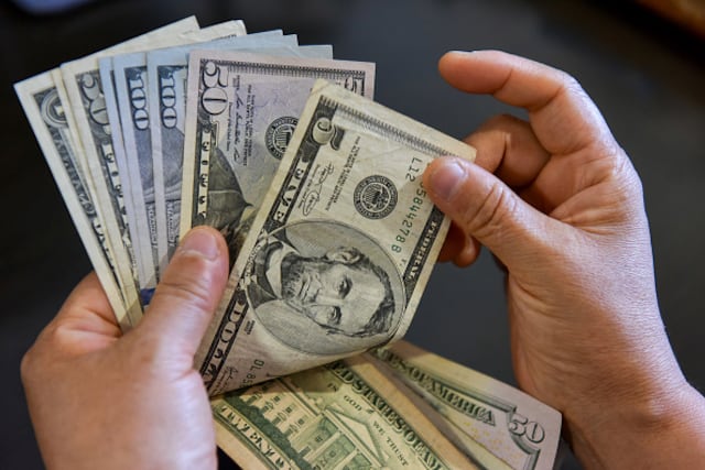 Gobernadora dice que aún no identifican fondos para elevar a $1,000 las pensiones