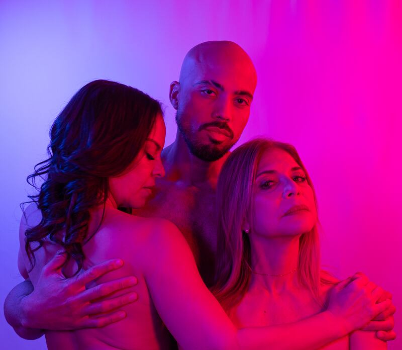 Sube a escena “La Noche Santa”, un intenso drama sobre el amor, la verdad y sus consecuencias devastadoras