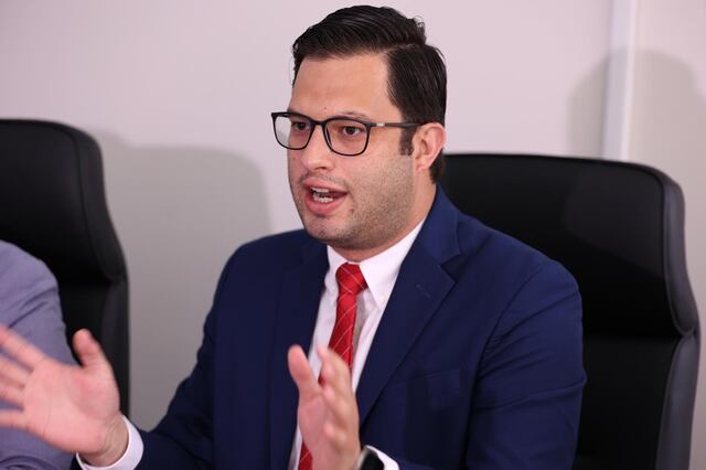 Héctor Ferrer propone fin a las procuradurías y achicar el Gobierno