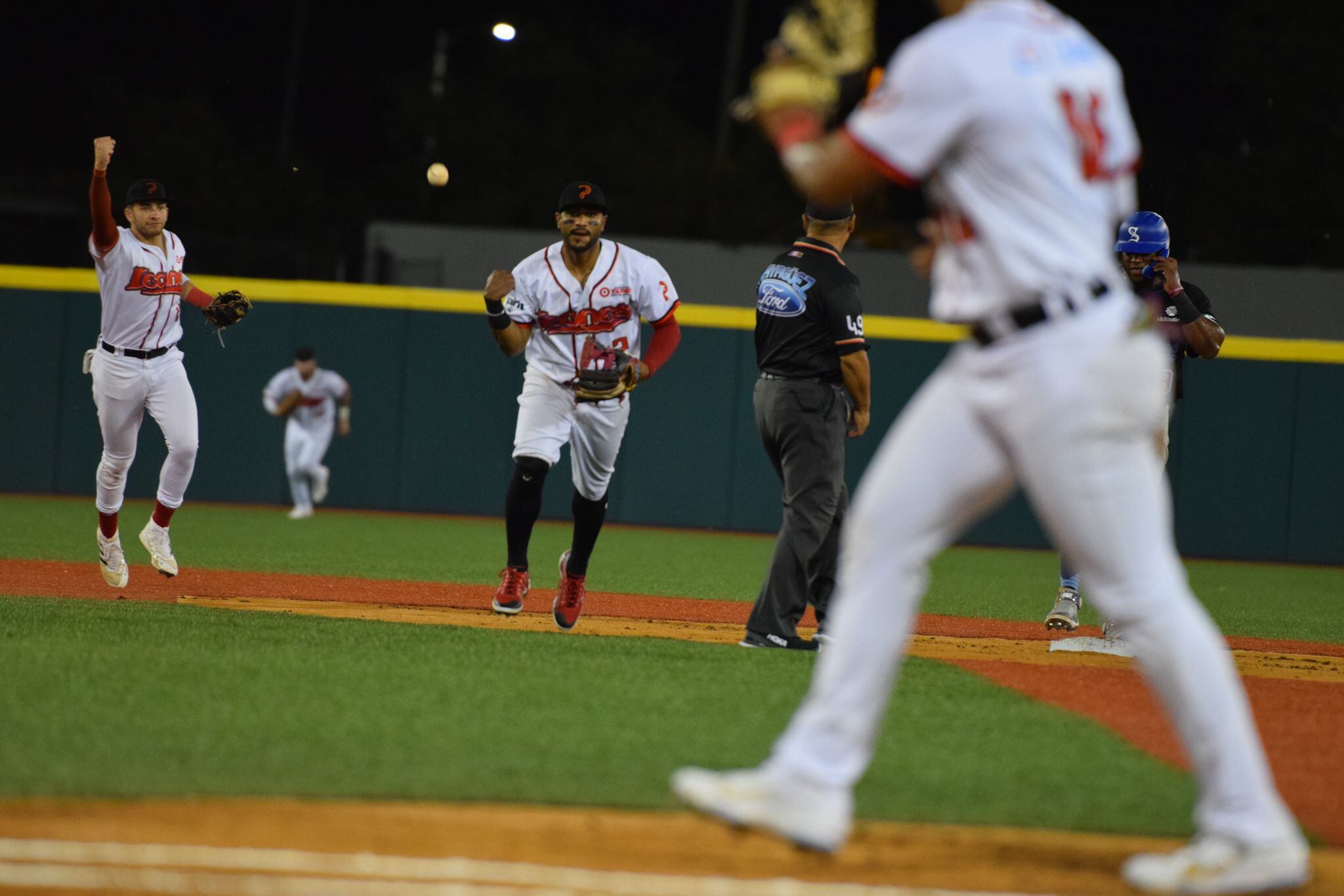 Leones de Ponce consiguen su primera victoria del torneo invernal – Metro  Puerto Rico