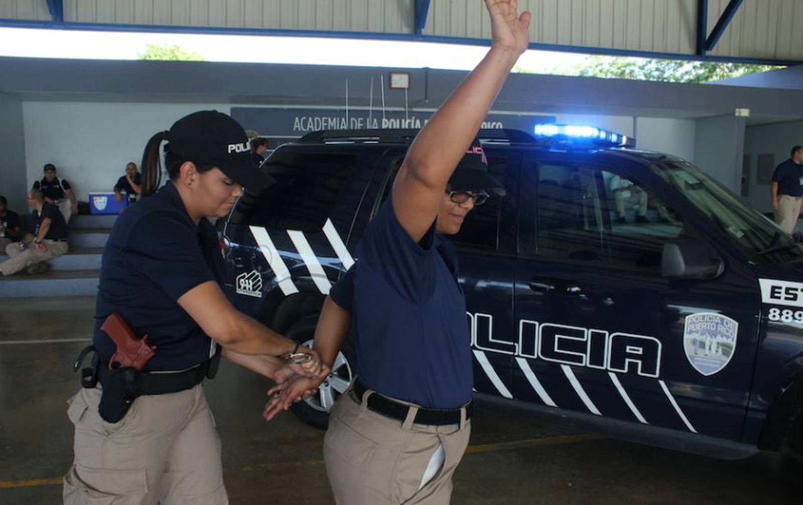 Adiestran Sargentos De La Policía De Puerto Rico Metro Puerto Rico