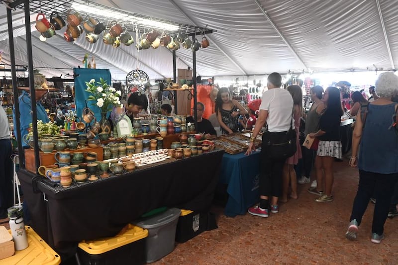 Las fiestas de la calle San Sebastián se llevaron a cabo tras dos años de ausencia.