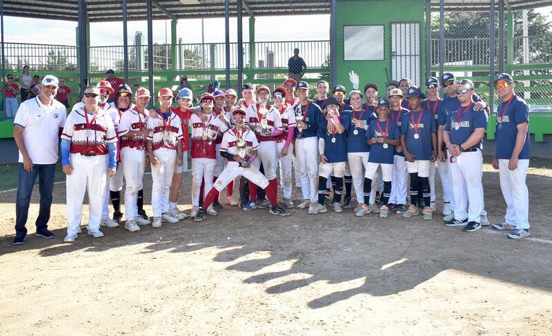 Los Cachorros de Ponce y los Correcaminos de Vega Baja.