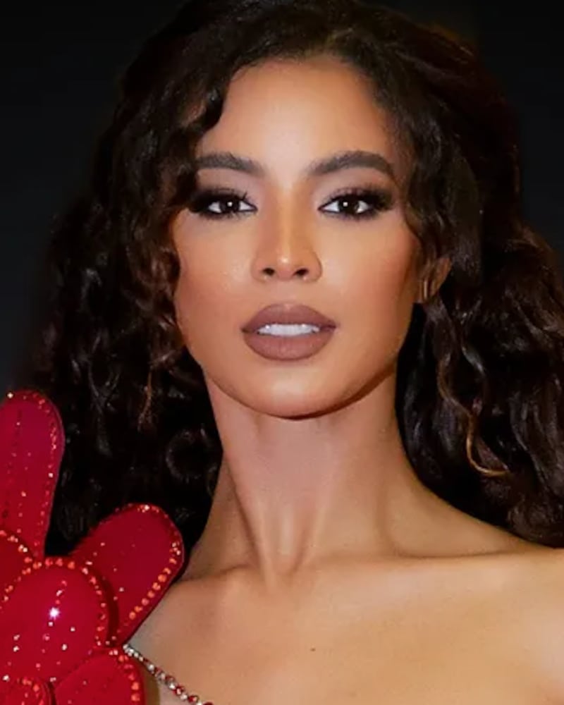 Miss República Dominicana, Andreína Martínez Fournier, en un retrato de rostro.