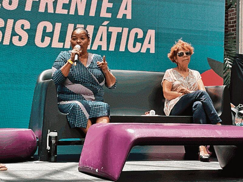 Modesta Irizarry Ortiz y Romelinda Grullón Miguel, en el conversatorio del Caribe Fest 2024, realizado el pasado fin de semana.
Foto por Valeria Ramis de Ayreflor