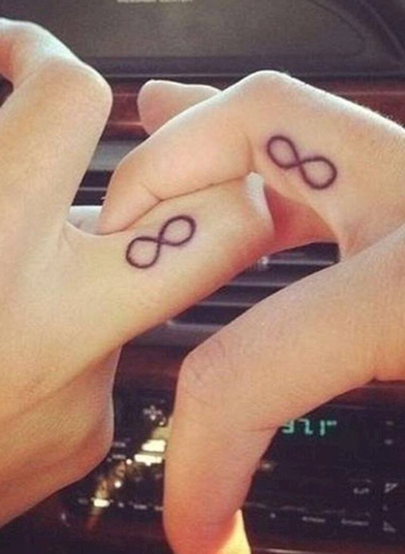 Tatuajes minimalistas para parejas: los diseños para sellar su amor este 14  de febrero – Metro Puerto Rico