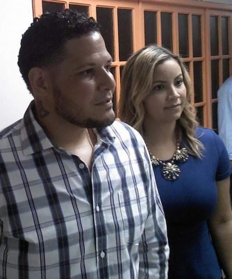 Yadier Molina y su esposa Wanda Torres