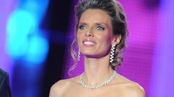 Sylvie Tellier comandó el concurso de Miss Francia por 17 años.