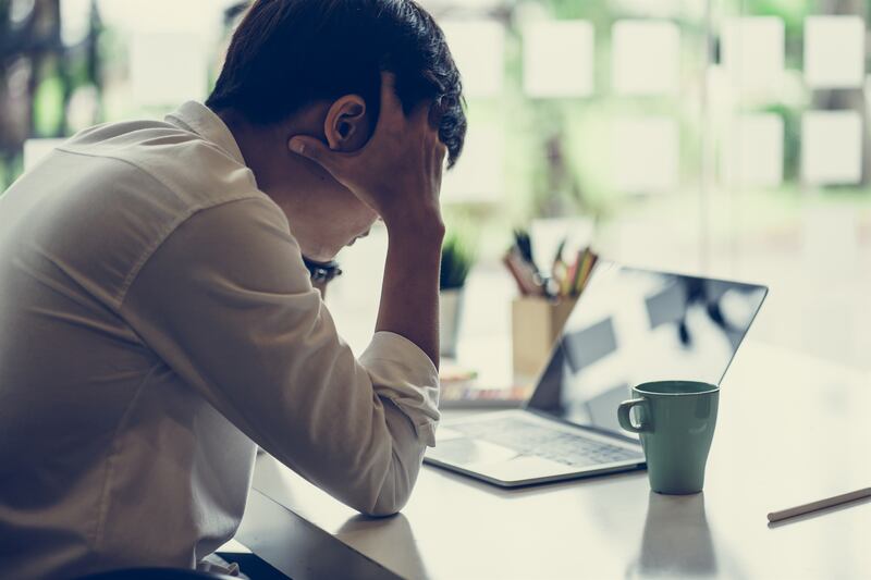 Día del Trabajo: trastornos de ansiedad se presentan con más frecuencia que en el hogar