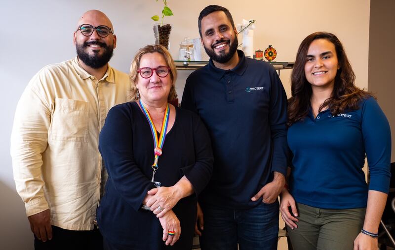 La líder de participación comunitaria Carmen M. Vélez Vega. La investigadora recibió una distinción de la Asociación de Información sobre Salud Ambiental de la Biblioteca Nacional de Medicina. (Centro Protect)