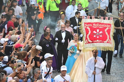 Las fiestas de la calle San Sebastián se llevaron a cabo tras dos años de ausencia.