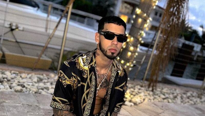 "Anuel AA ha invertido grandes sumas de dinero en sus joyas".