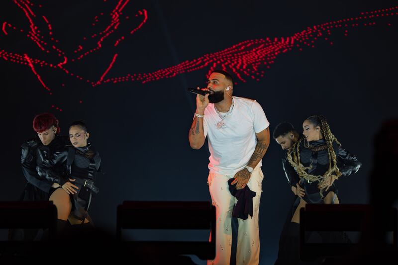 Eladio Carrión en el Coliseo de Puerto Rico.