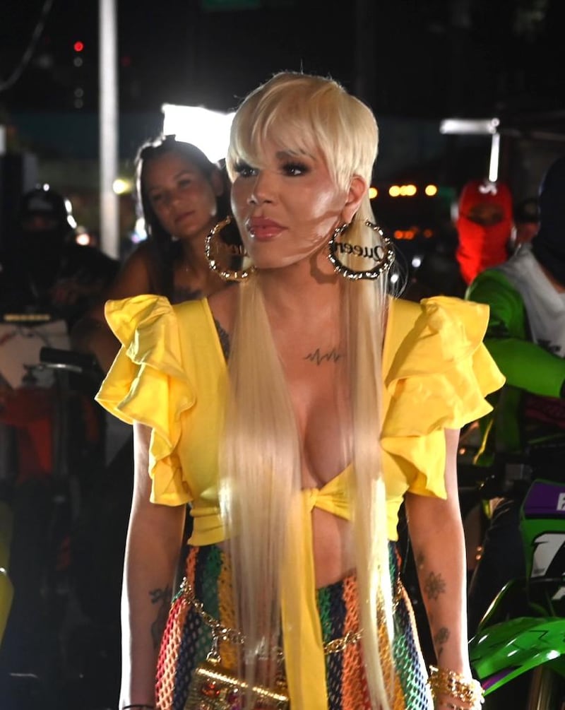 Ivy Queen graba video musical en la Placita de Santurce