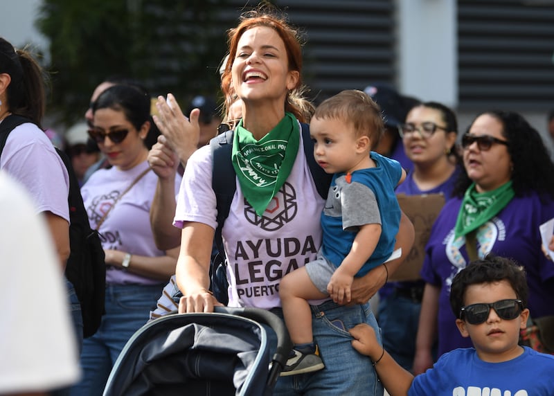 Ariadna Godreau Aubert, directora ejecutiva de Ayuda Legal Puerto Rico, durante una manifestación por el Día Internacional de las Mujeres, el 8 de marzo de 2024.