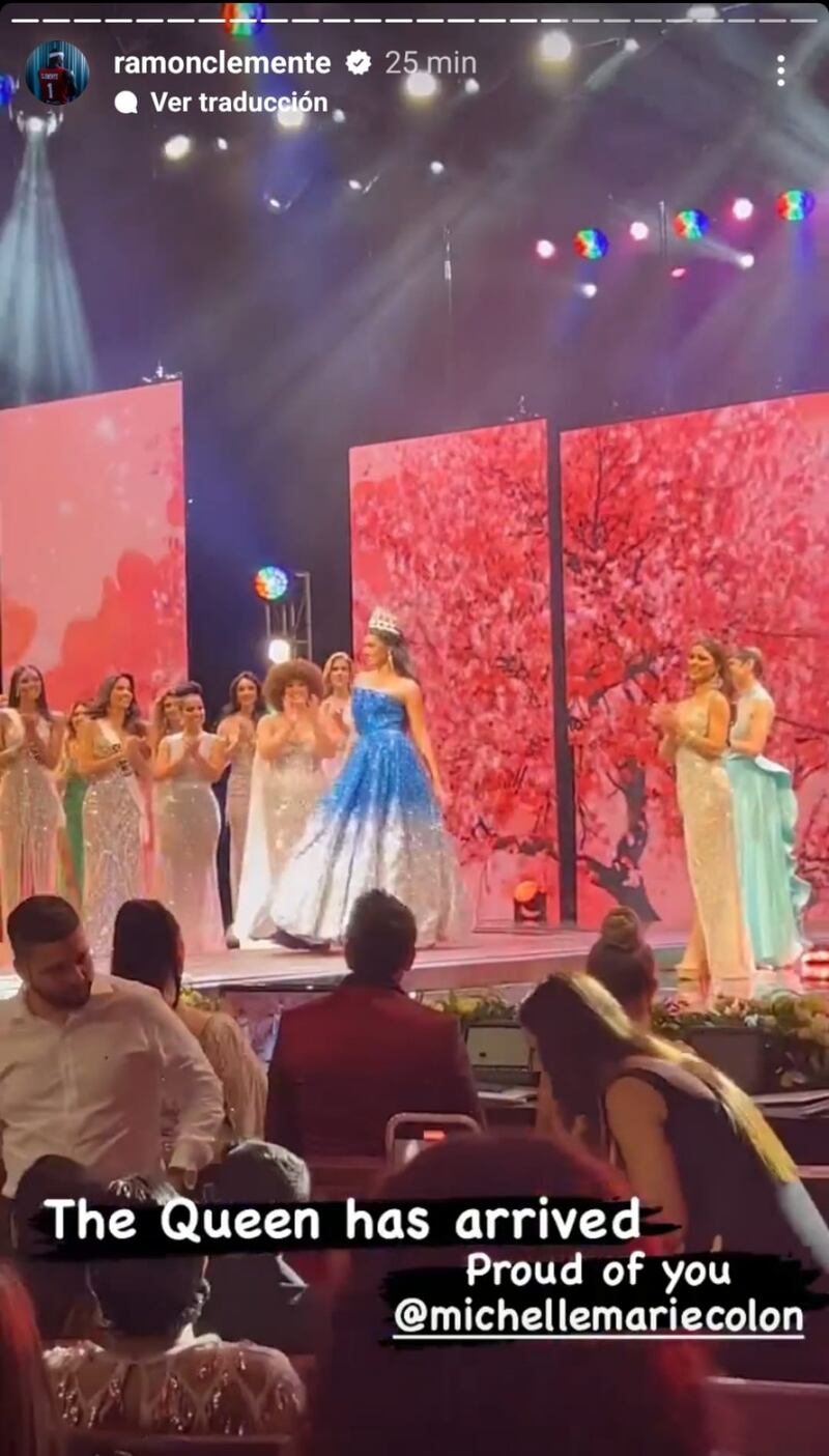 La saliente Miss Universe Puerto Rico, Michelle Colón y el baloncelista Ramón Clemente.