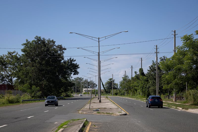 La carretera PR-64 es usualmente un desvío para aliviar el tráfico a través de la PR-2.