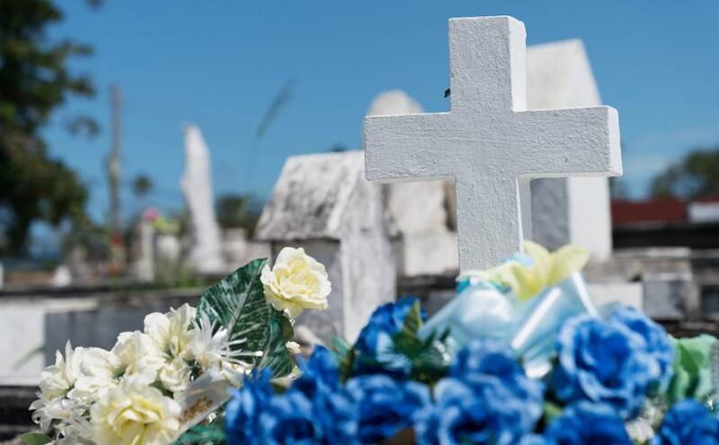 Se roban huesos y vandalizan tumbas en cementerio de Río Grande – Metro  Puerto Rico